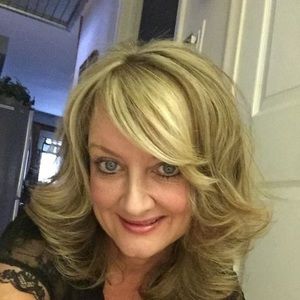 Meet your Posher, Renee